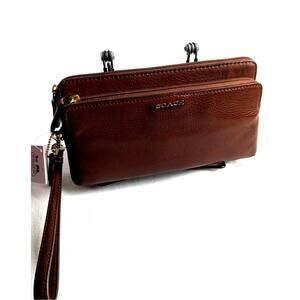 Coach Zip wallet Chestnut 8" X 4.25" x 1"NWT Holds phone back slide in pocket